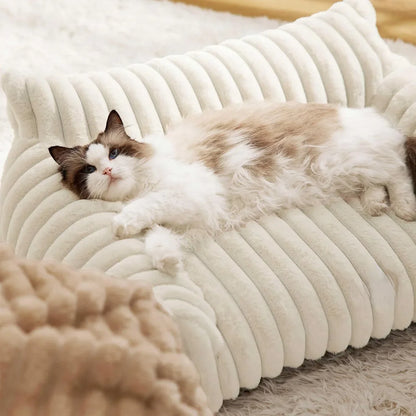 Miluva Plush Lounge