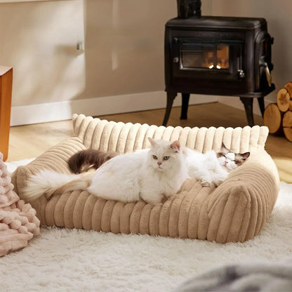 Miluva Plush Lounge